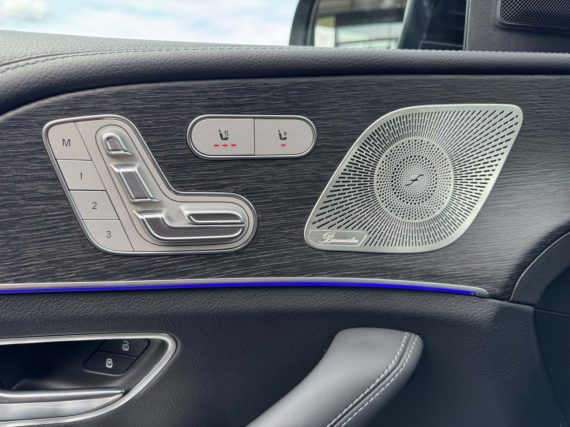 MERCEDES-BENZ GLE 300d AMG-Line 4Matic-image-10