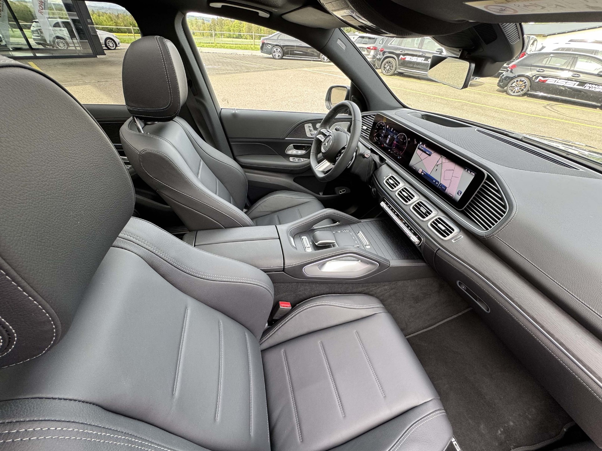 MERCEDES-BENZ GLE 300d AMG-Line 4Matic-image-8