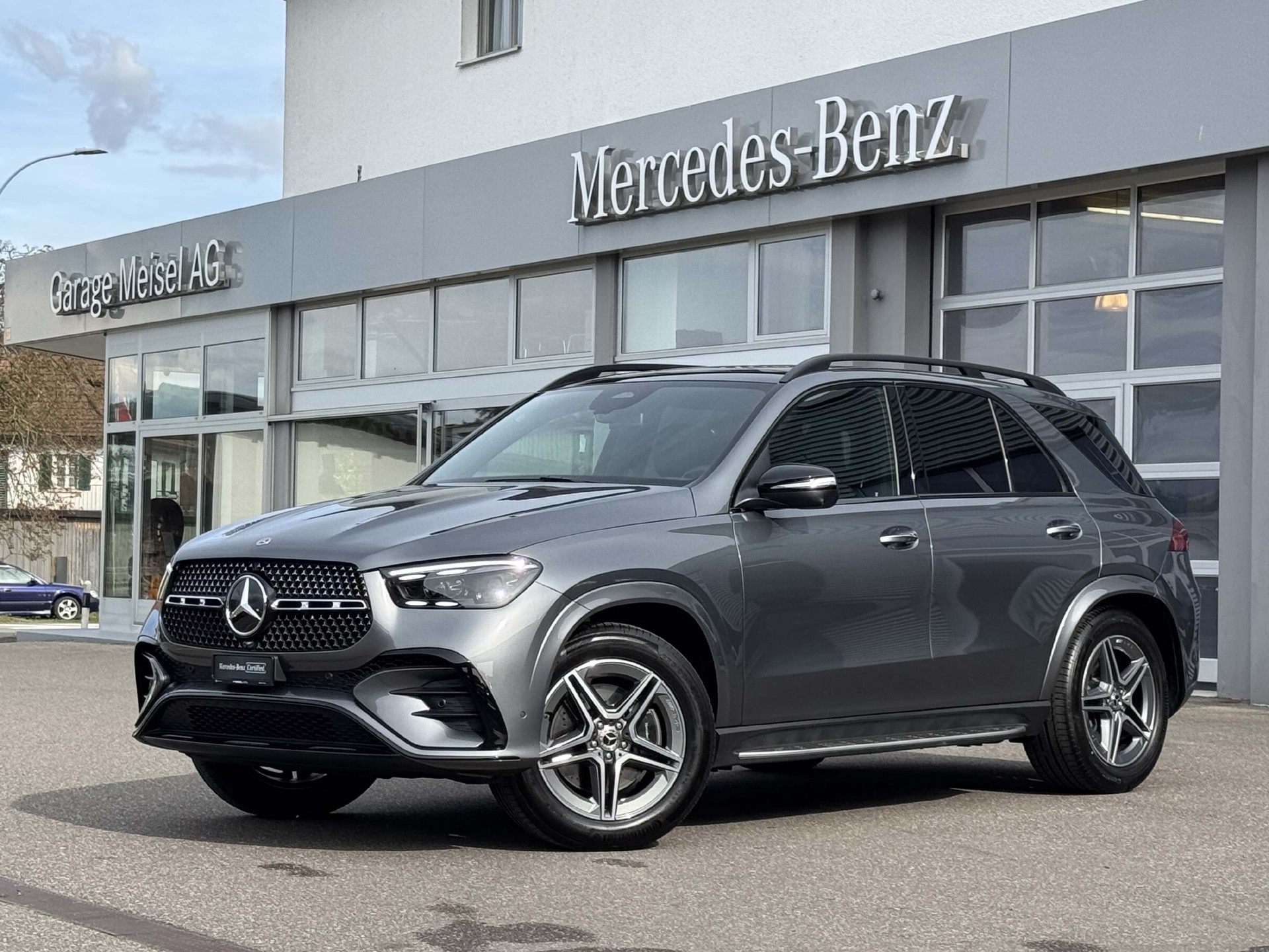 MERCEDES-BENZ GLE 300d AMG-Line 4Matic-image-0