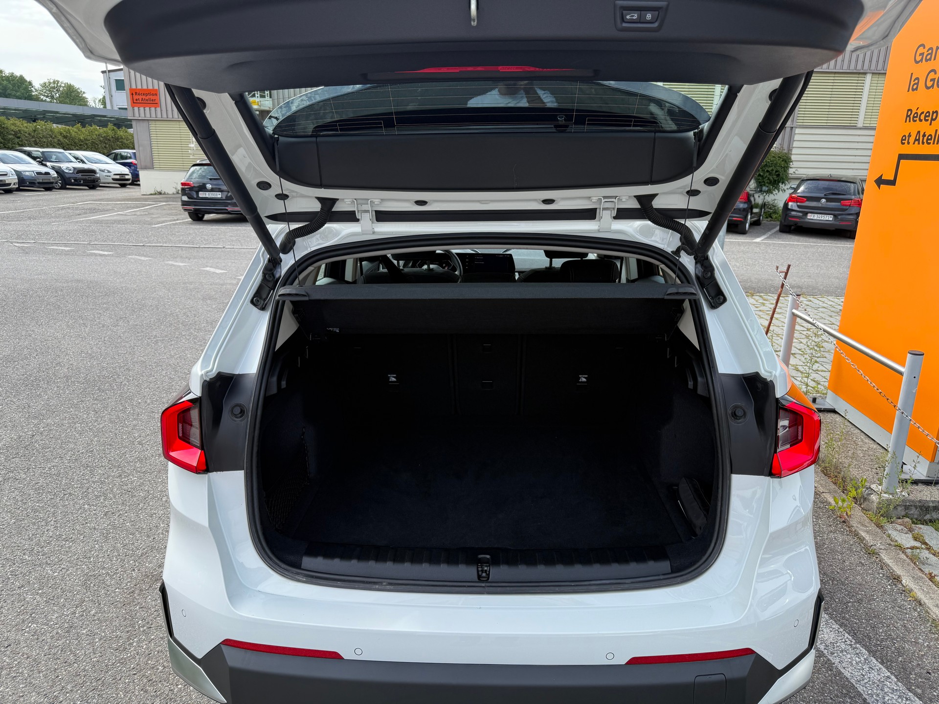 BMW X1 sDrive 18d-image-9