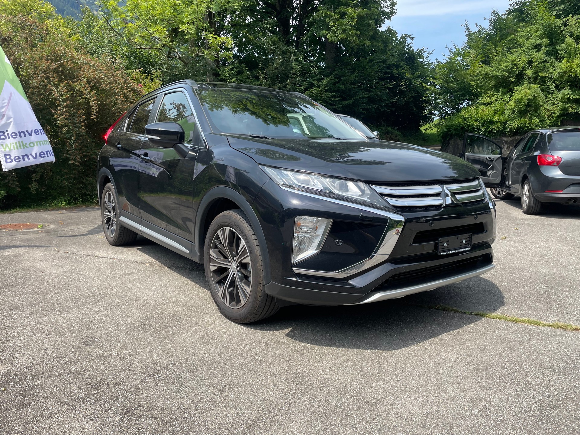 MITSUBISHI Eclipse Cross 1.5 T-Mivec Diamond 4WD CVT-image-1