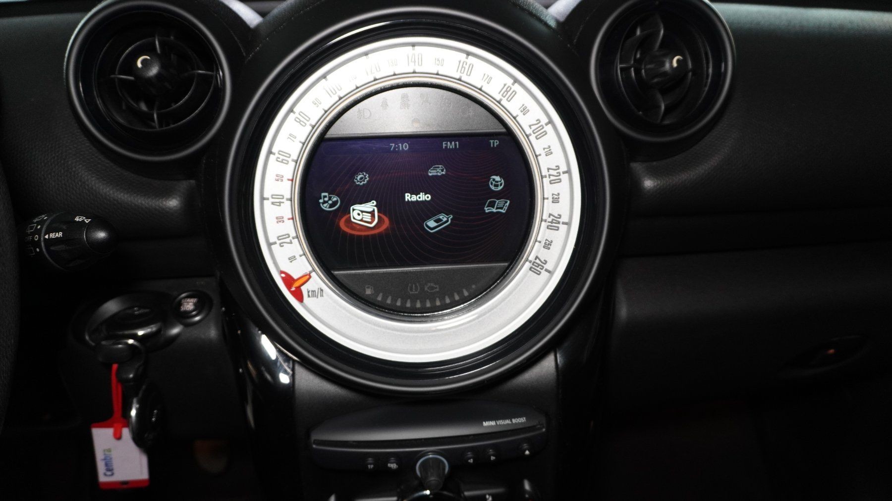 MINI Countryman Cooper D ALL4-image-8