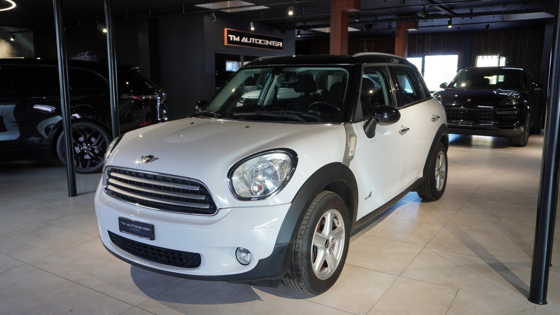 MINI Countryman Cooper D ALL4-image-0
