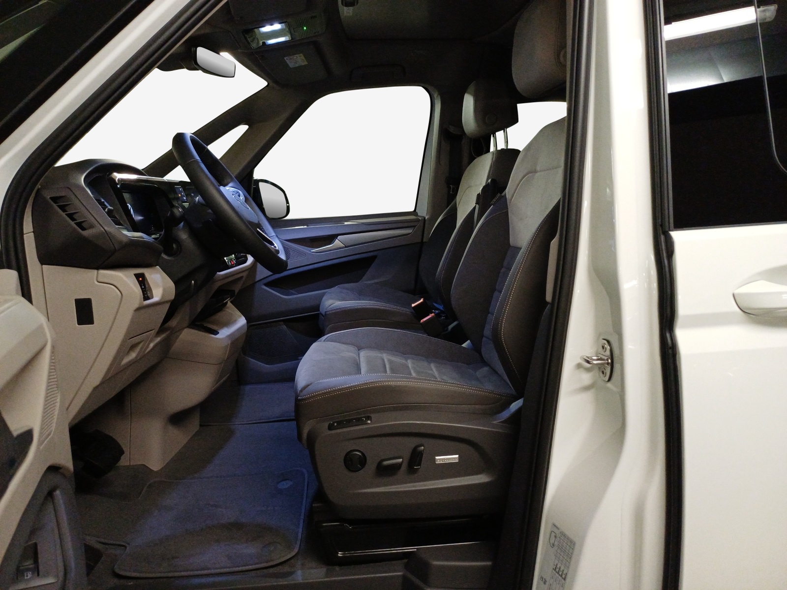 VW California eHybrid Ocean 4Motion-image-7