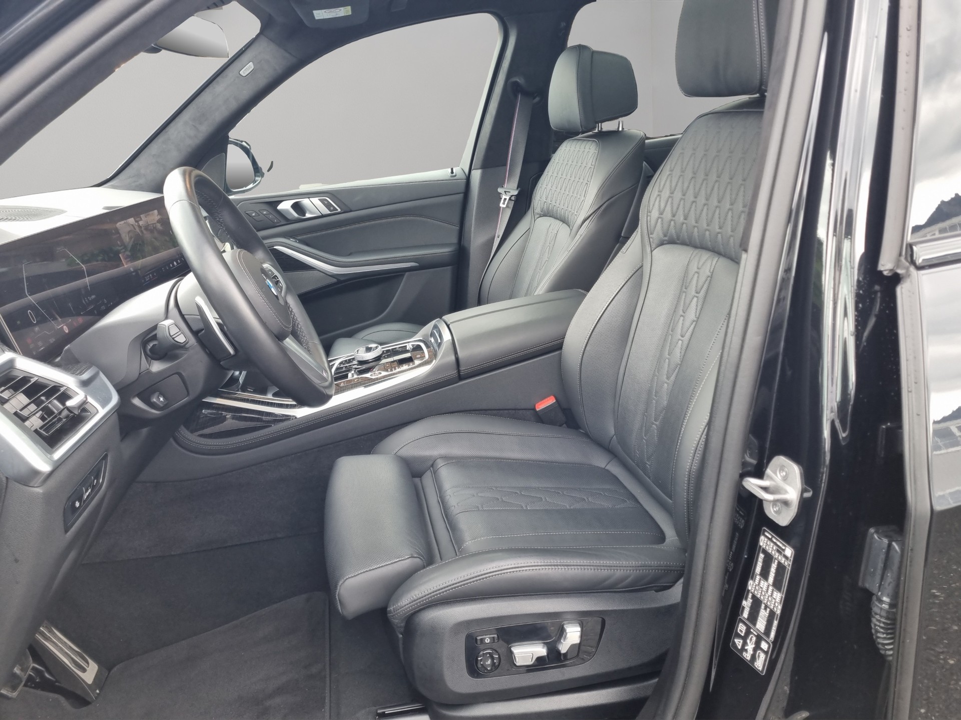 BMW X7 xDrive 48V 40d M Sport Pro Steptronic-image-16