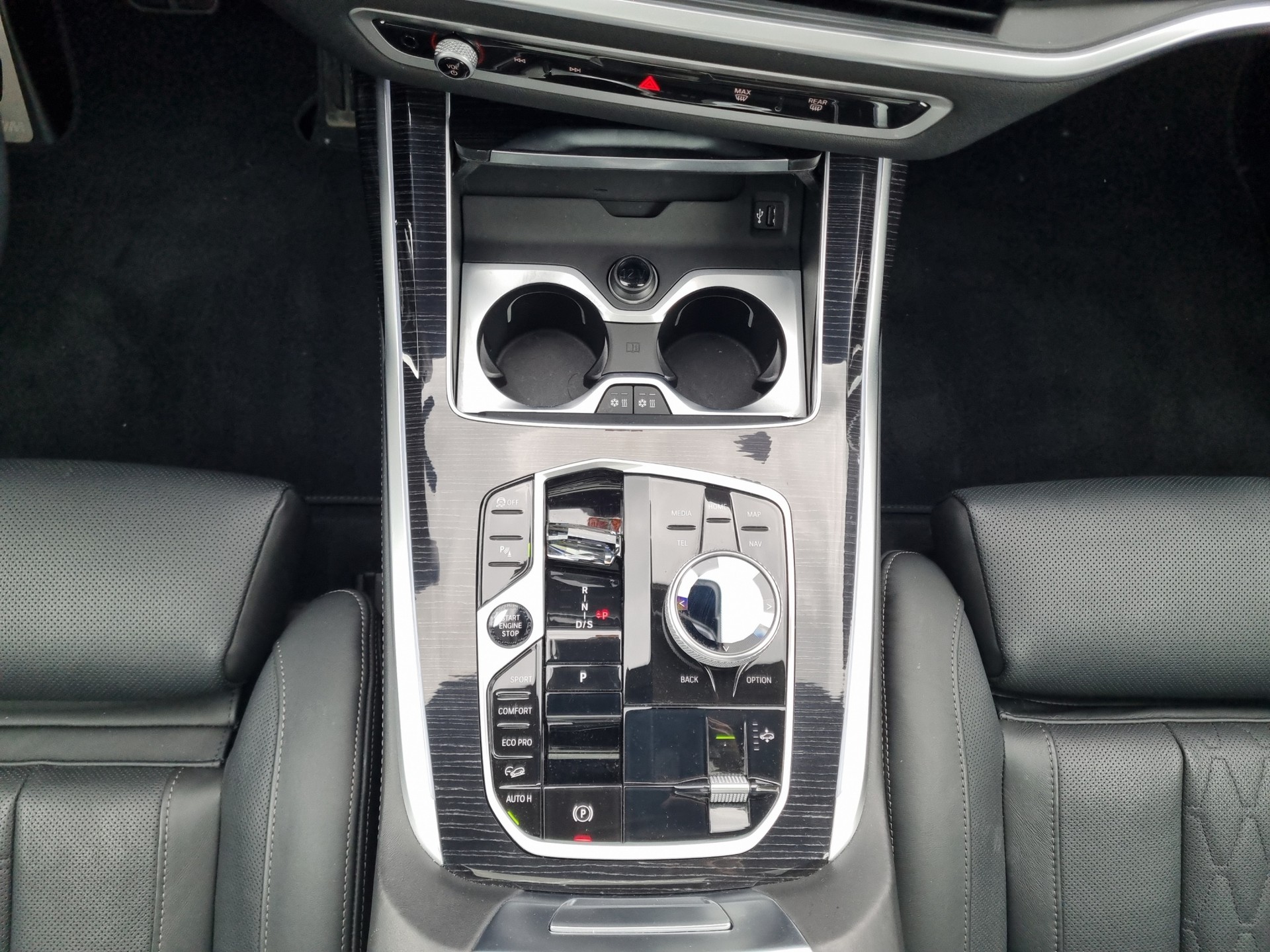 BMW X7 xDrive 48V 40d M Sport Pro Steptronic-image-14