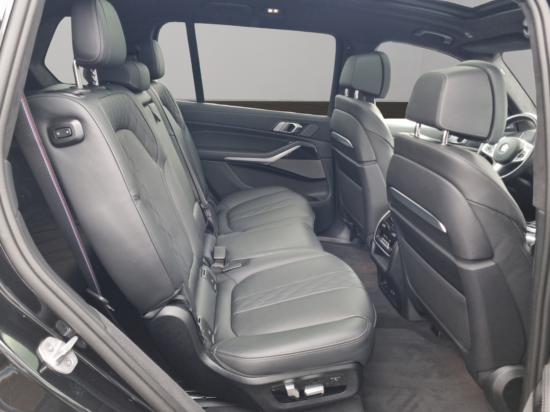 BMW X7 xDrive 48V 40d M Sport Pro Steptronic-image-19