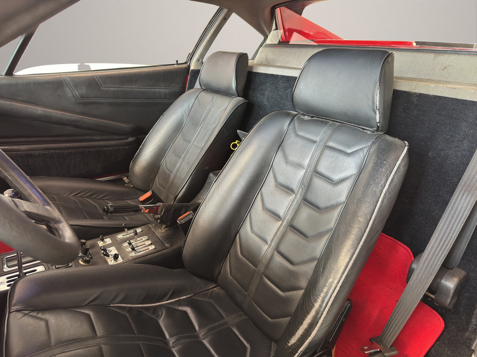 FERRARI FERRARI 208 GTB Turbo-image-7