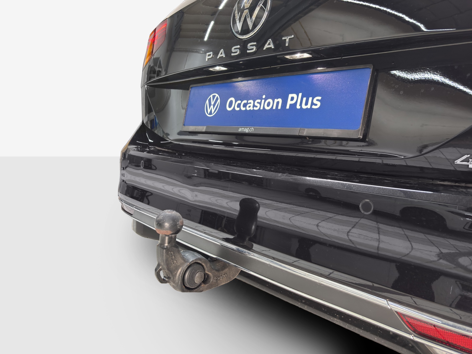 VW Passat 2.0 TDI BMT Elegance 4Motion DSG-image-14