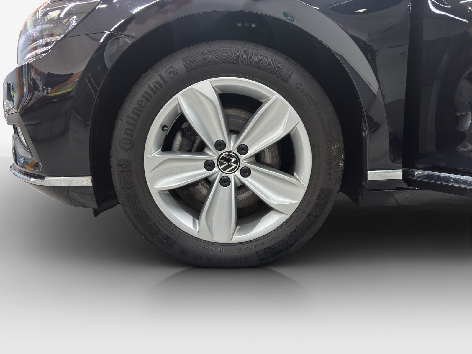 VW Passat 2.0 TDI BMT Elegance 4Motion DSG-image-13