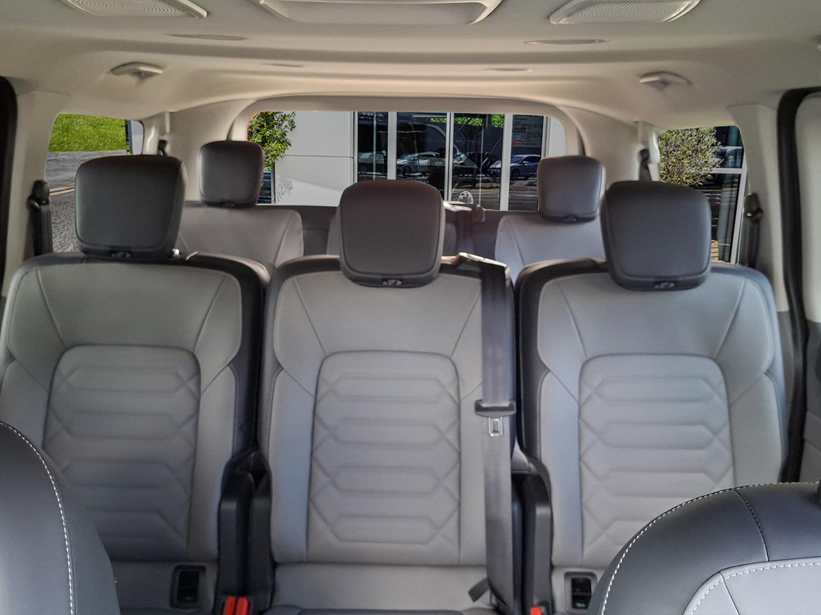 VW Caravelle 2.0 TDI Life Aut.8 4 Motion-image-23