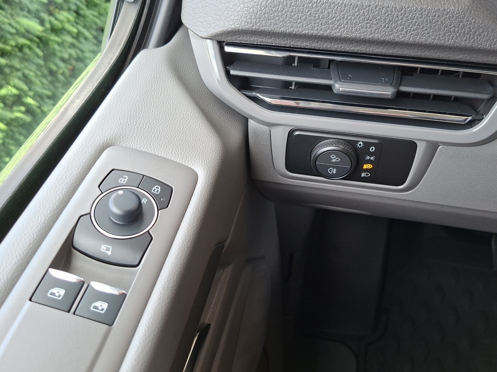VW Caravelle 2.0 TDI Life Aut.8 4 Motion-image-11