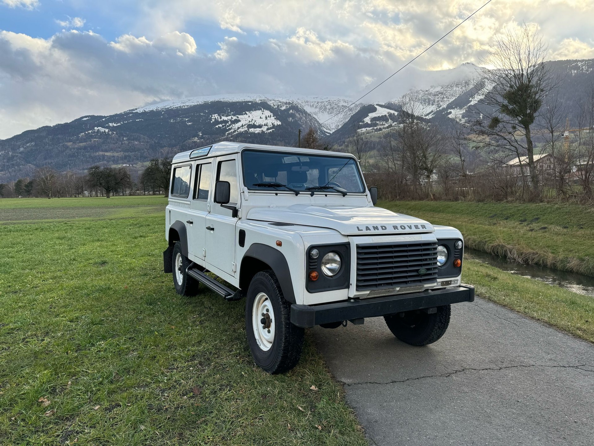 LAND ROVER Defender 110 TD4-image-7