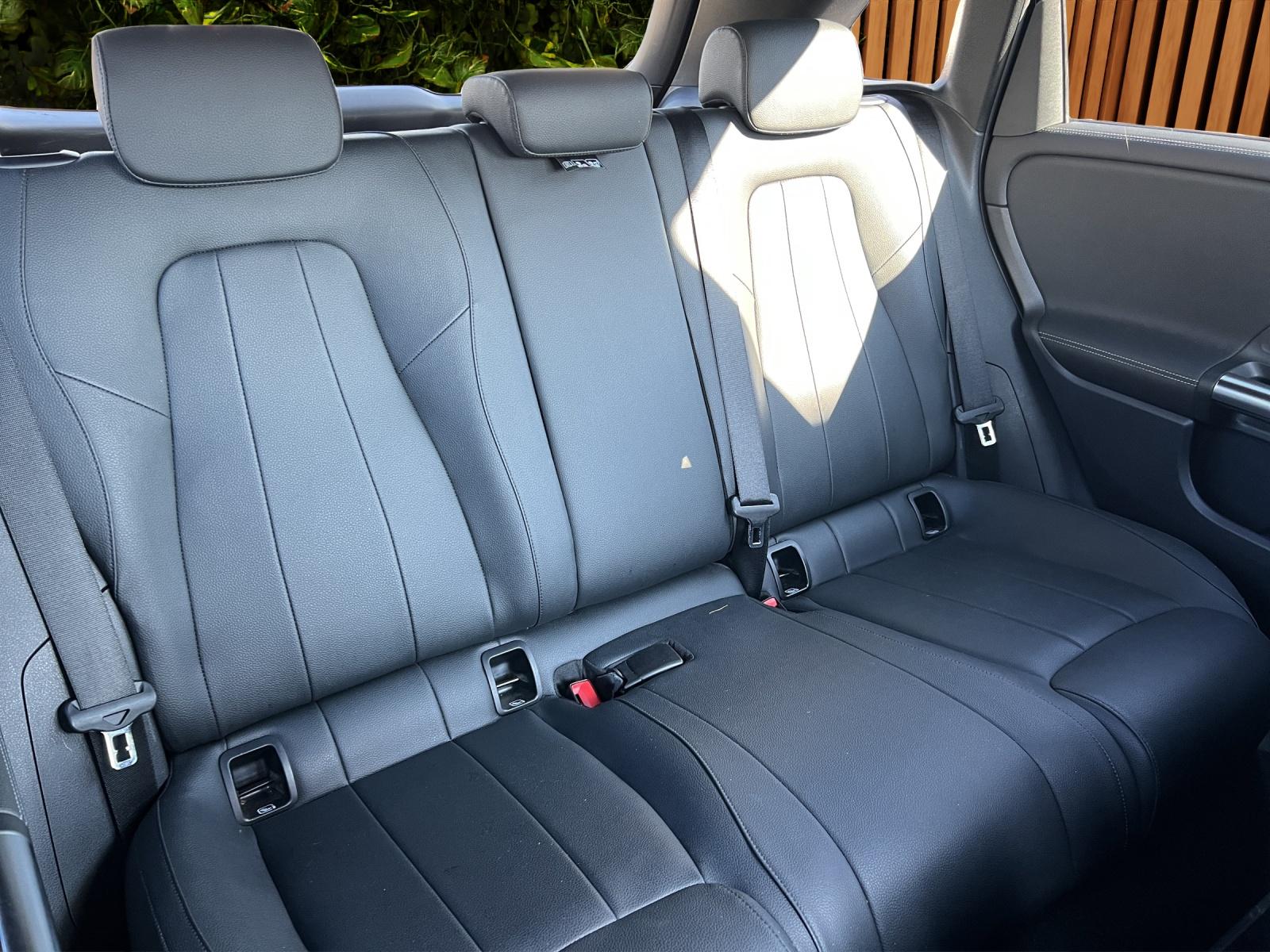 MERCEDES-BENZ B 250 e Style 8G-DCT-image-18