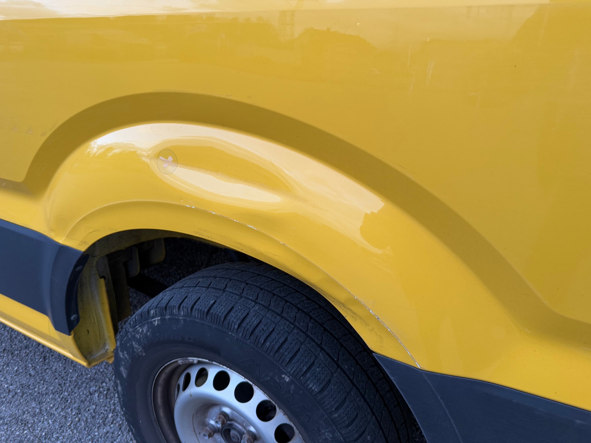 VW Crafter 35 2.0 TDI L4 4Motion-image-4