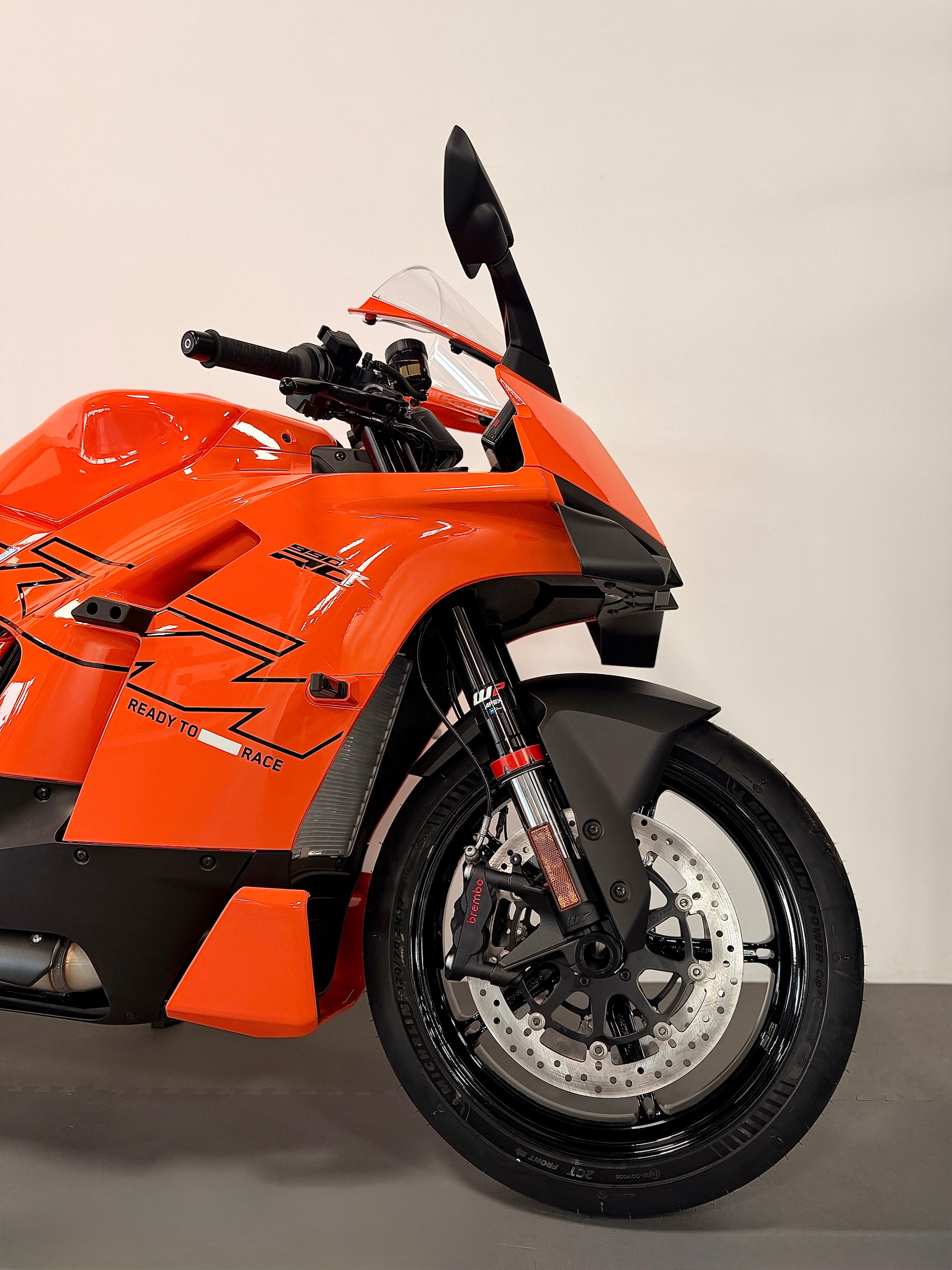 KTM 990 RC R-showroom-element-2