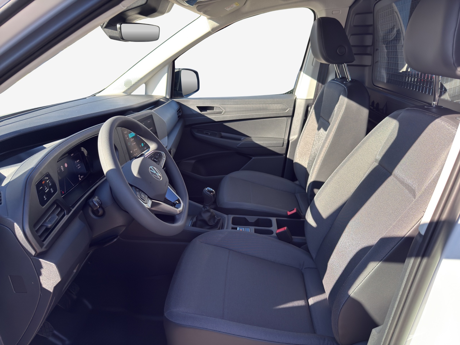 VW Caddy Cargo 2.0TDI 4Motion-image-7