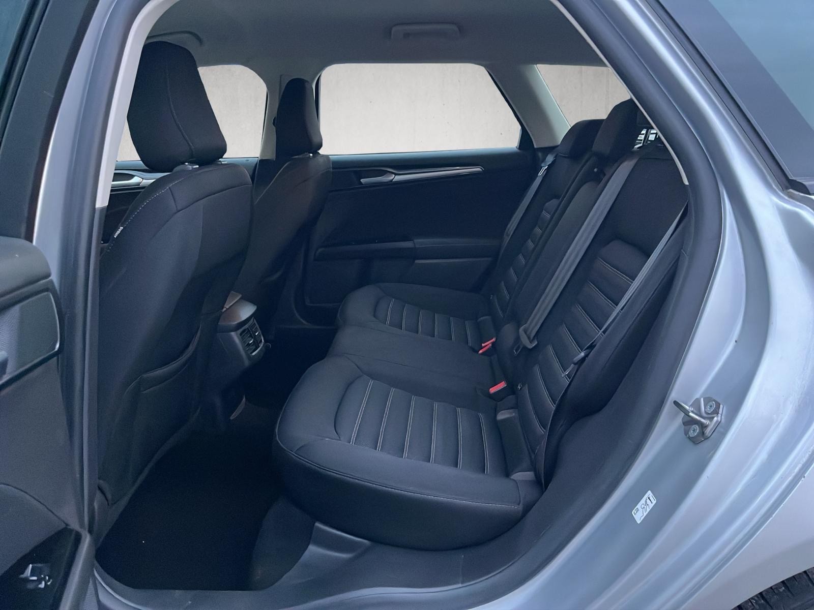 FORD Mondeo 2.0 TDCi Trend Automatik-image-12