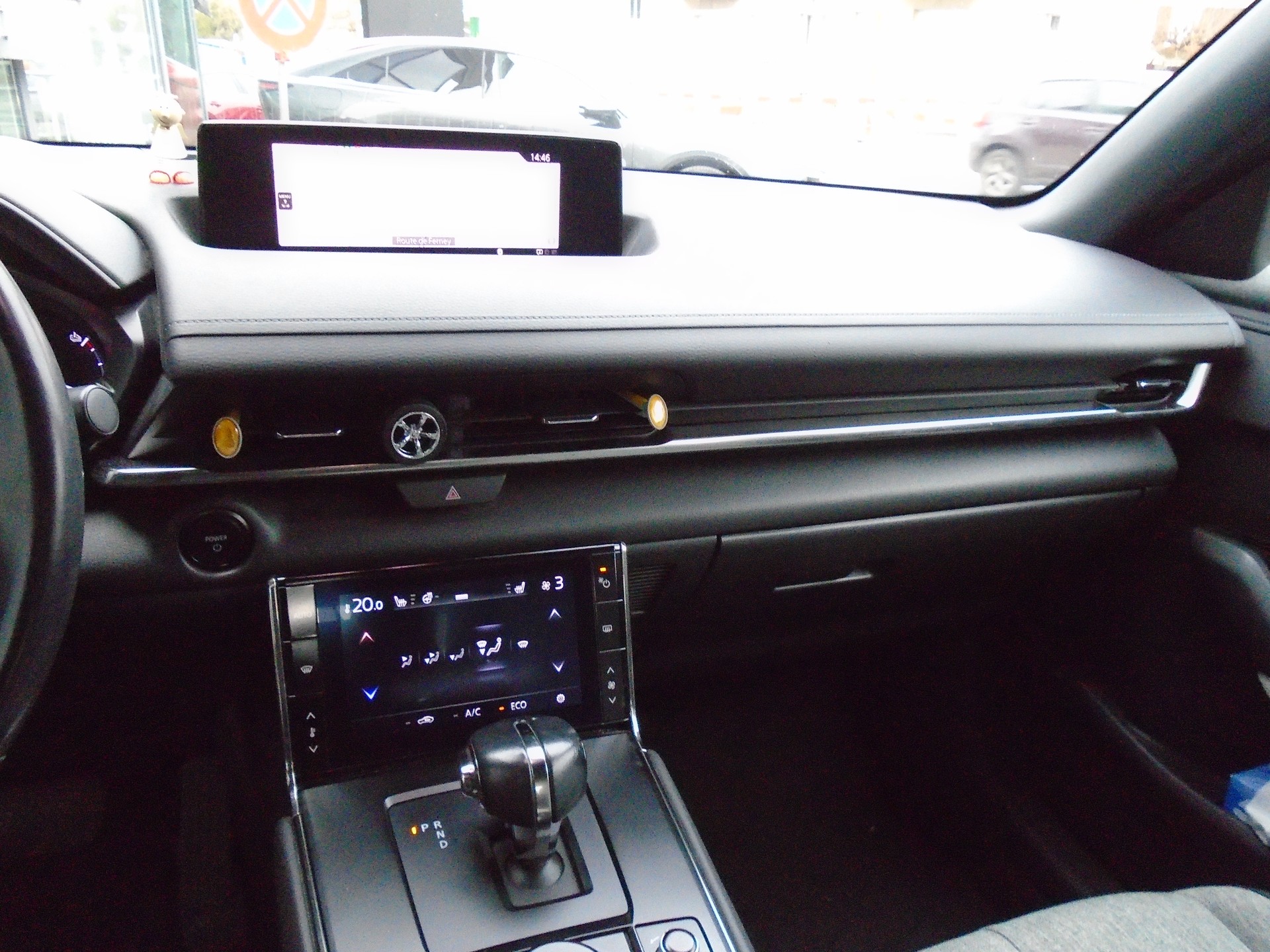 MAZDA MX-30 e-Skyactiv Ambition Plus-image-6