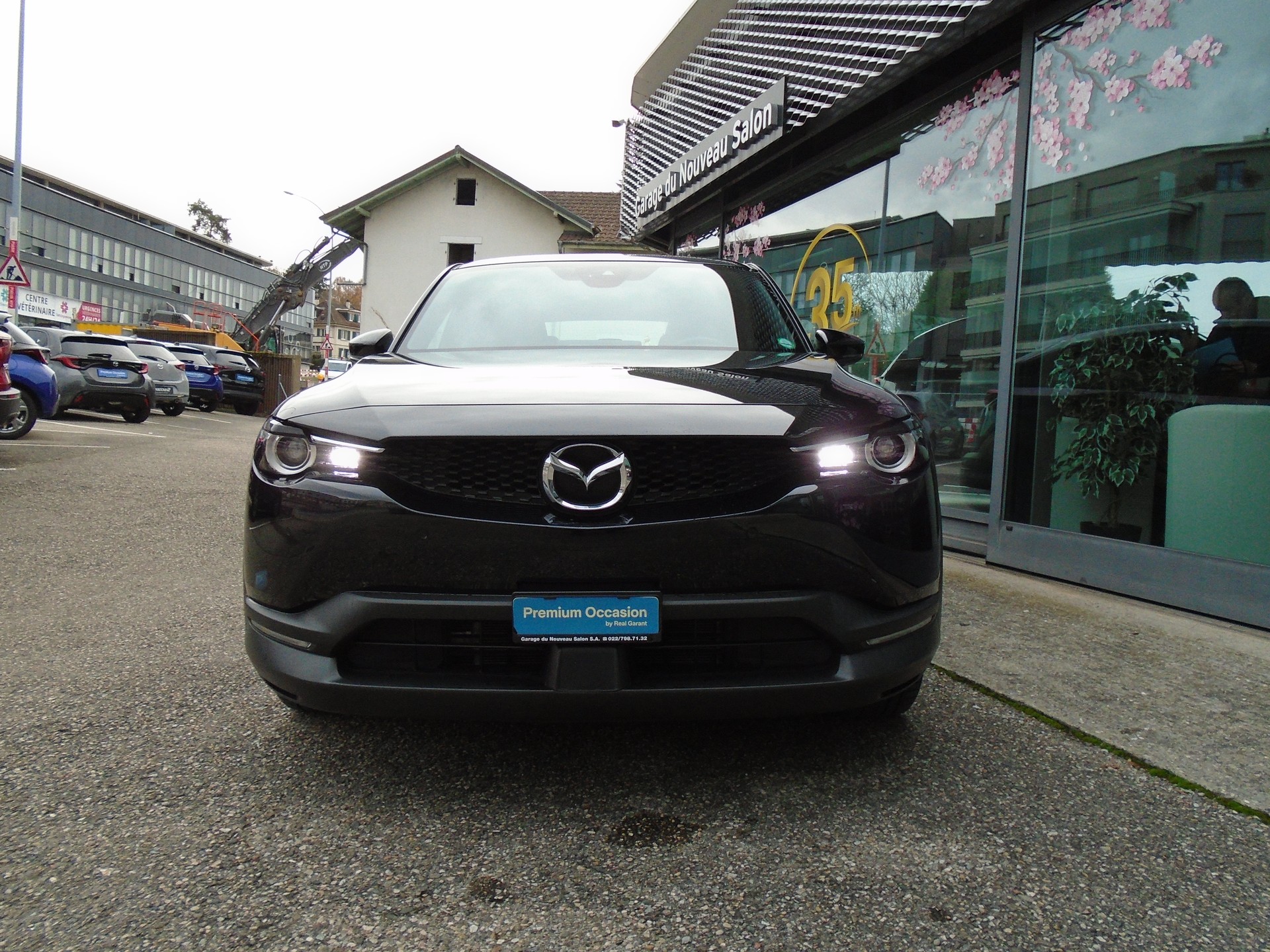 MAZDA MX-30 e-Skyactiv Ambition Plus-image-1