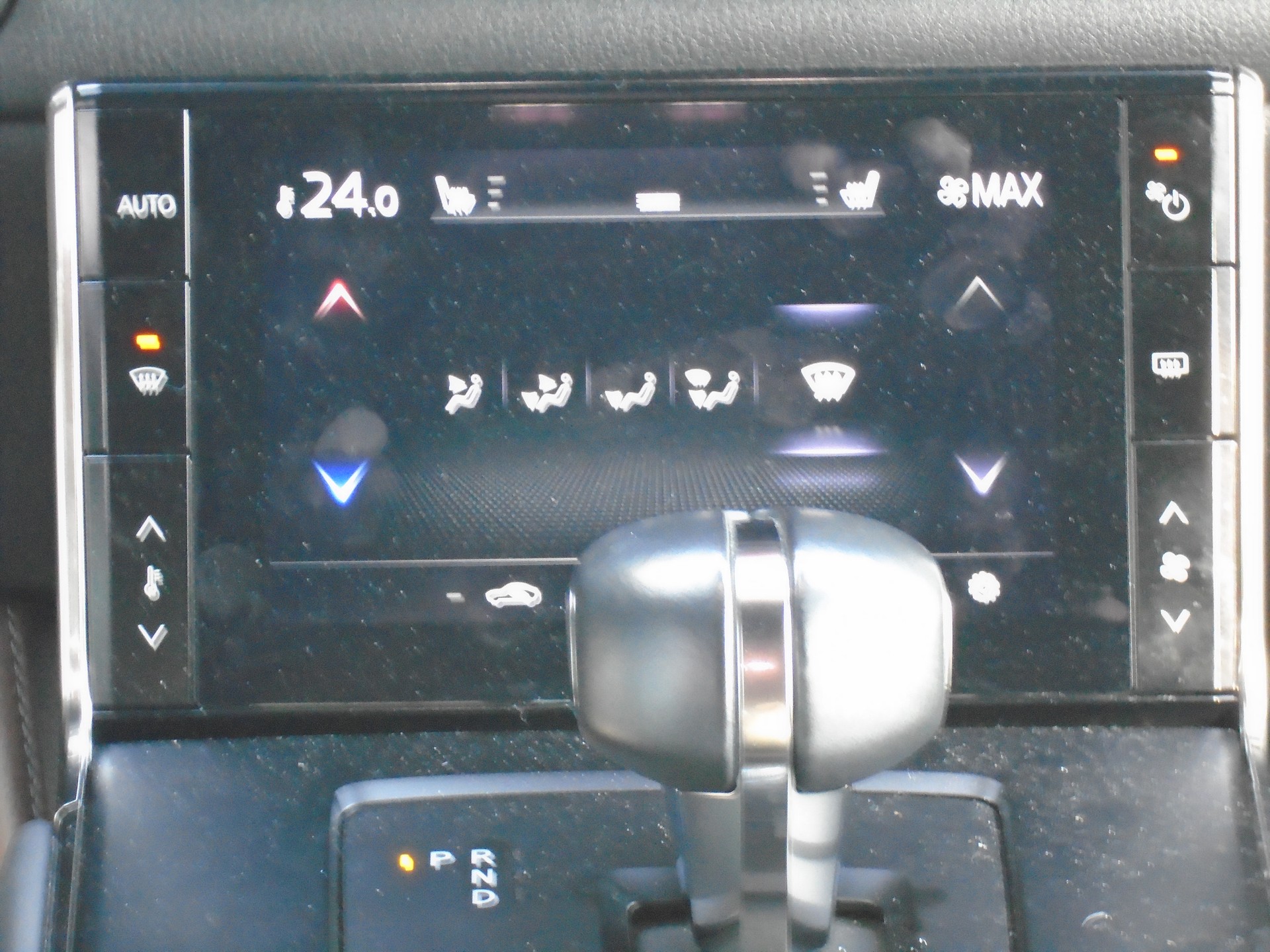 MAZDA MX-30 e-Skyactiv Ambition Plus-image-9
