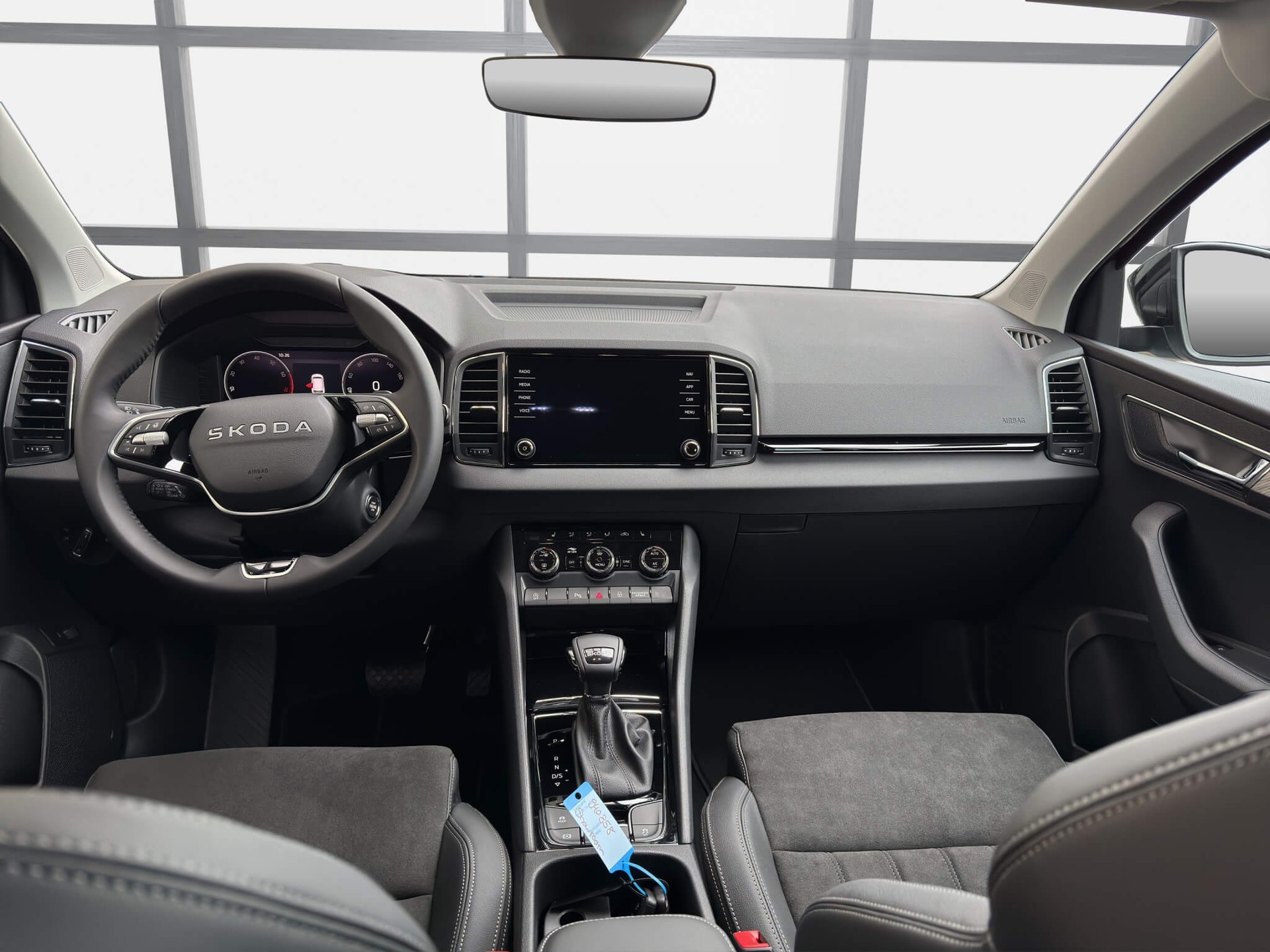 SKODA Karoq 1.5 TSI Dynamic DSG-image-7