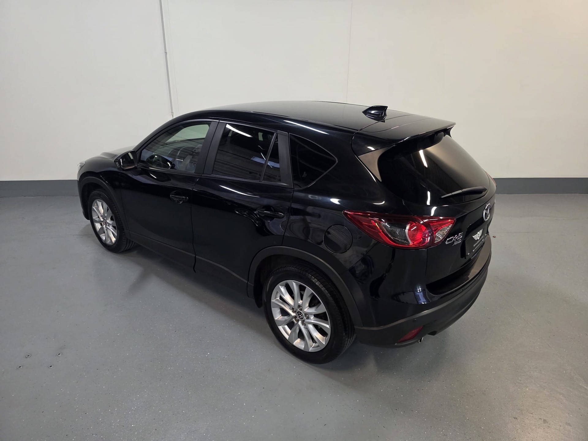 MAZDA CX-5 2.2 D HP Revolution AWD Automatic-image-11