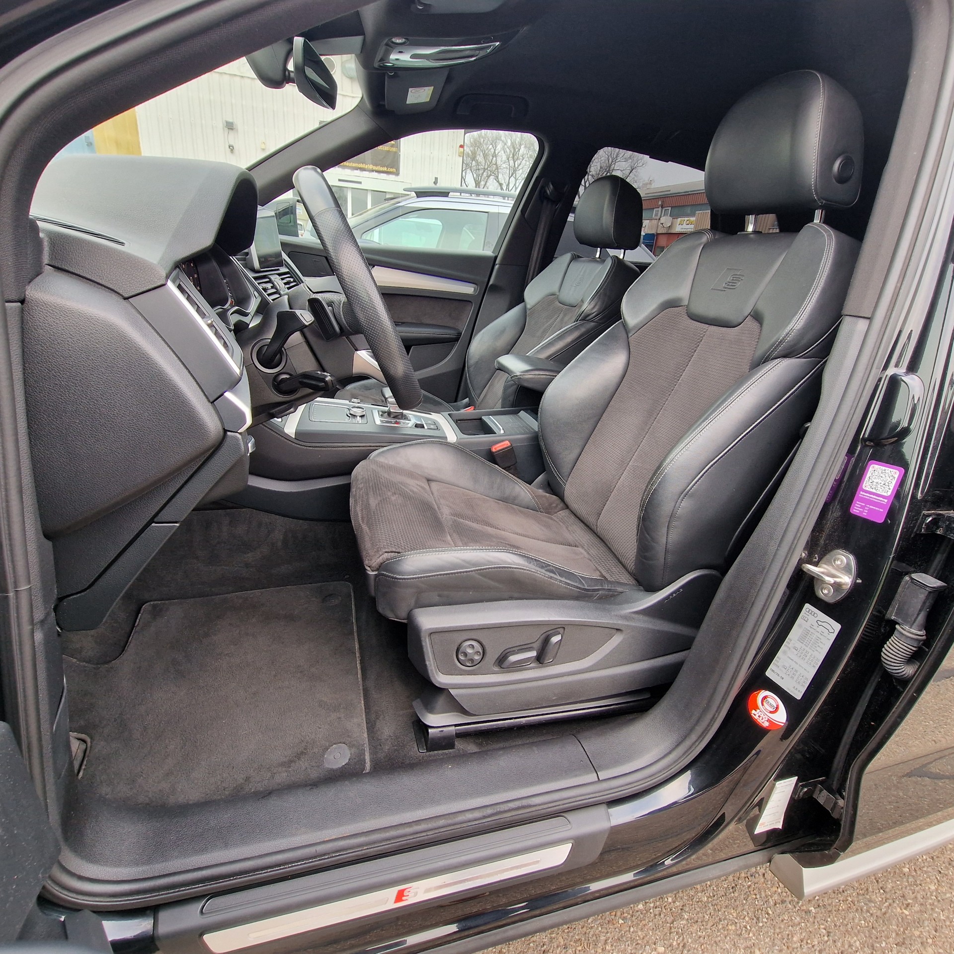 AUDI Q5 45 TFSI sport quattro S-tronic-image-8