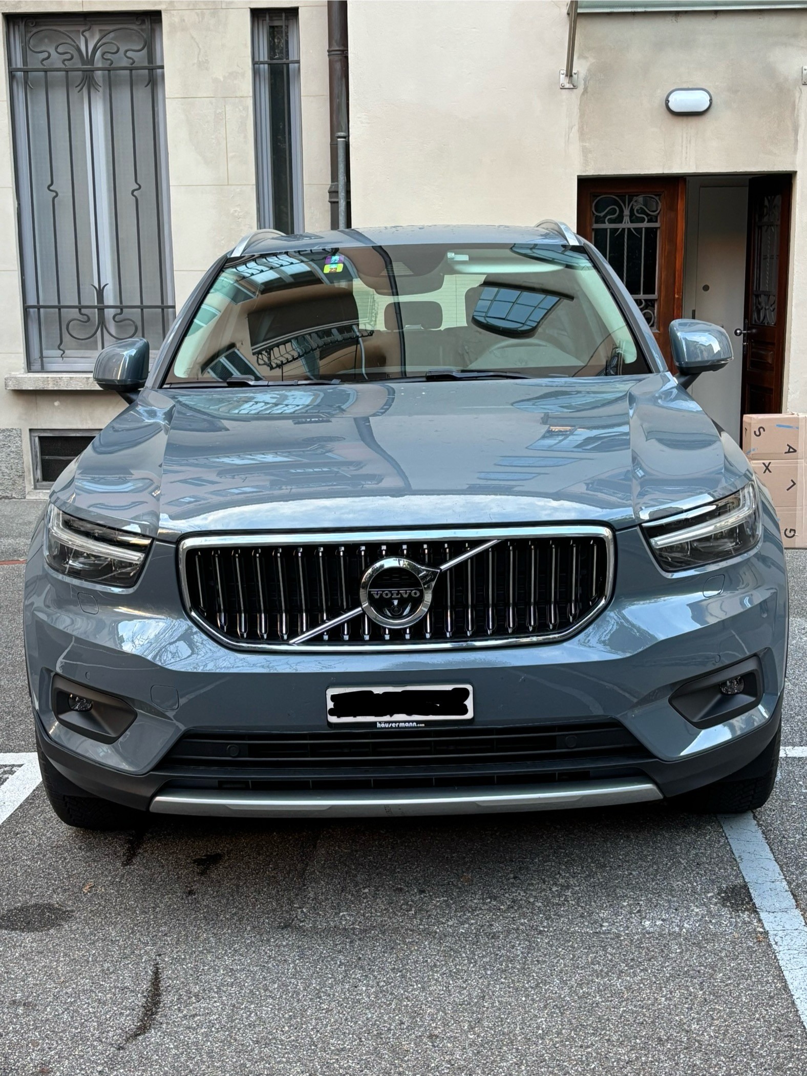 VOLVO XC40 B4 Benzin Mild Hybrid AWD Core DCT-image-0