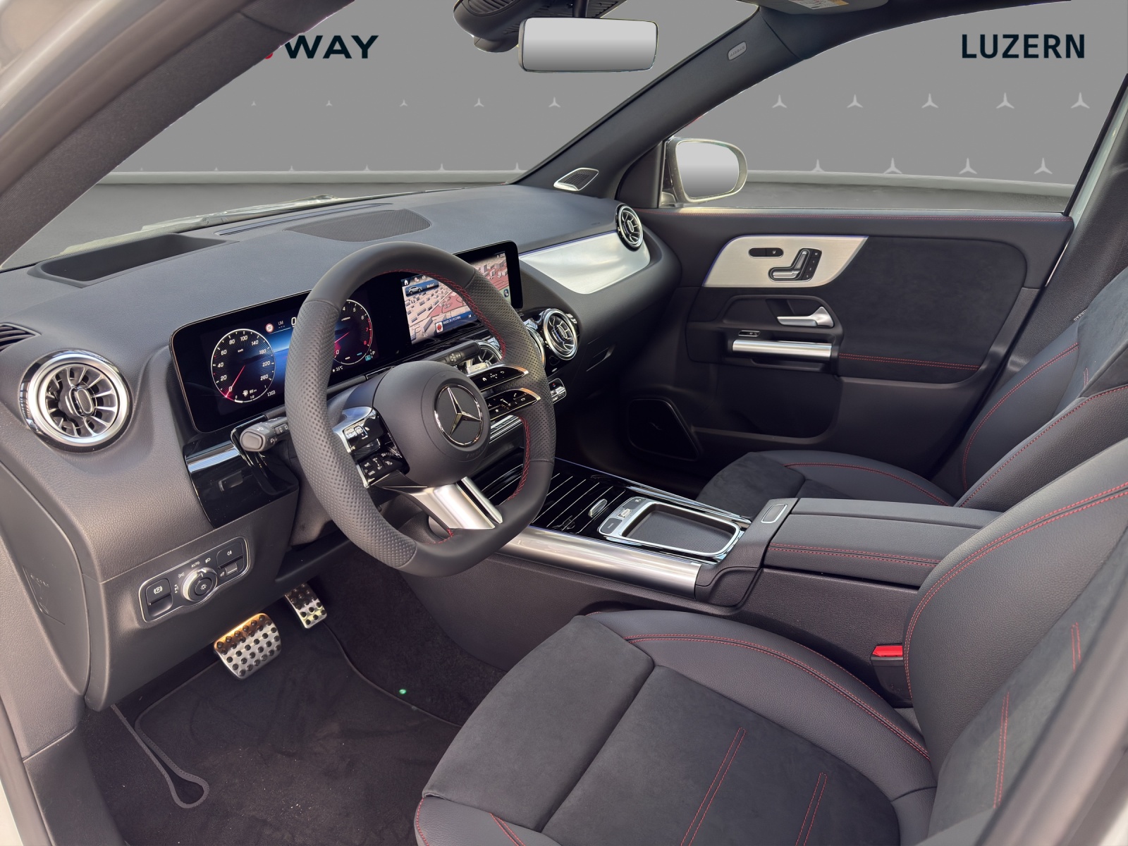 MERCEDES-BENZ GLA 200 Night Star 7G-DCT-image-9