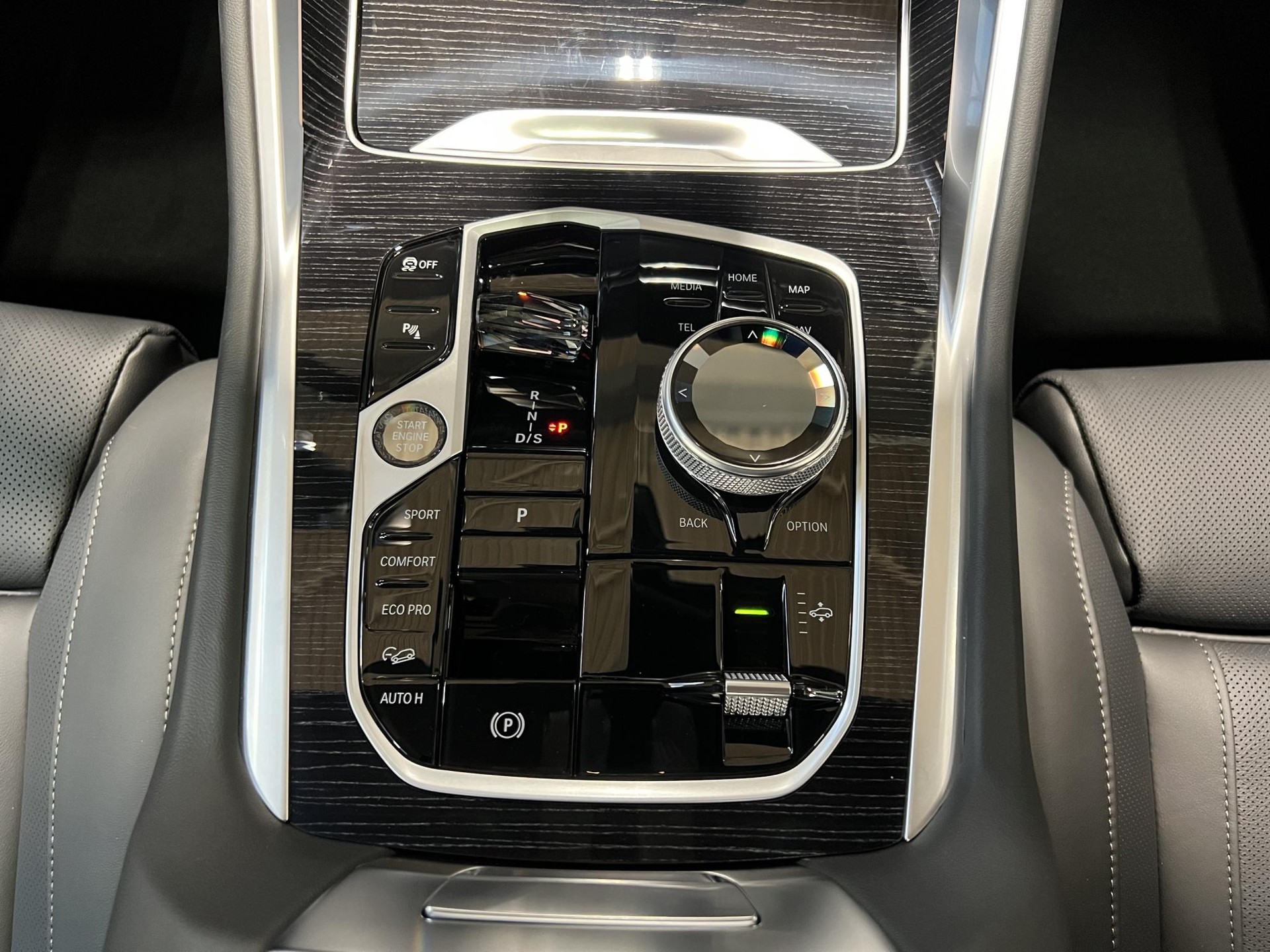 BMW X6 xDrive40d M Sport-image-9