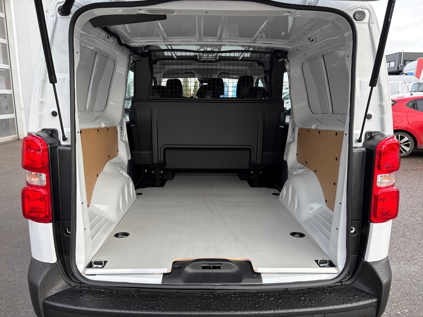 PEUGEOT Expert 2.0 BlueHDi 145 S&S Vertiefte Kabine Long-image-5