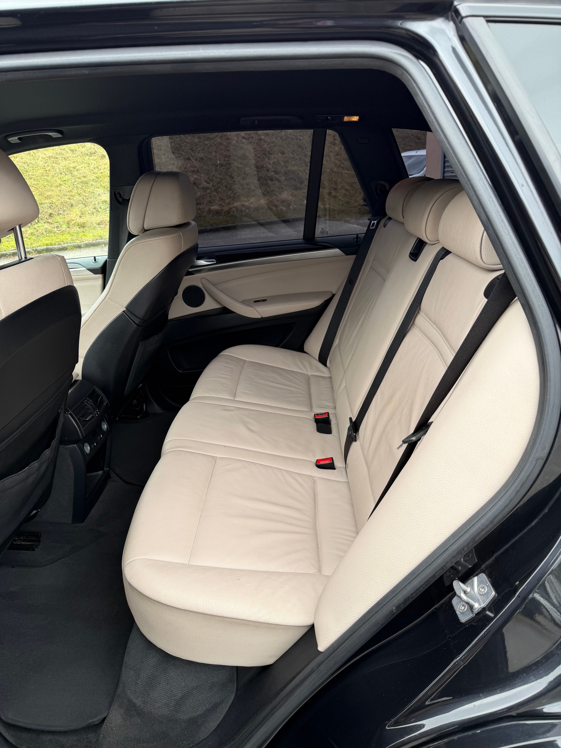 BMW X5 xDrive 40d Steptronic-image-13