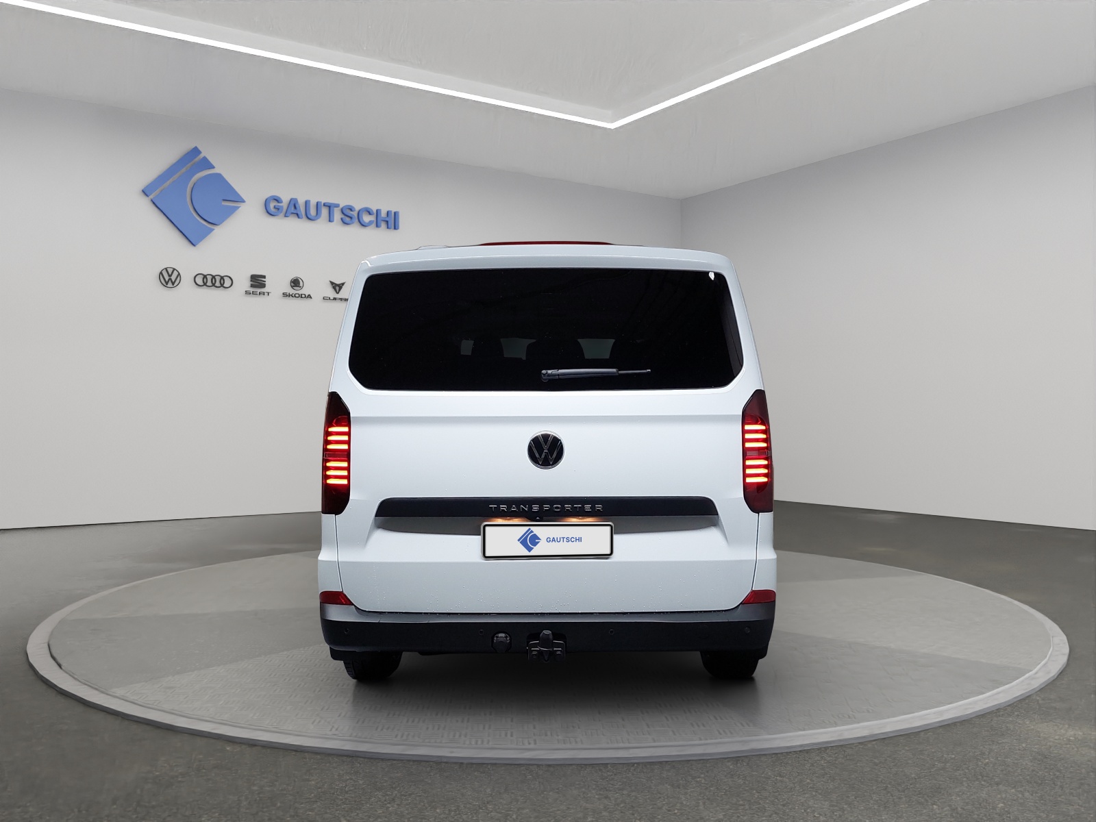 VW Transporter Kombi-image-3