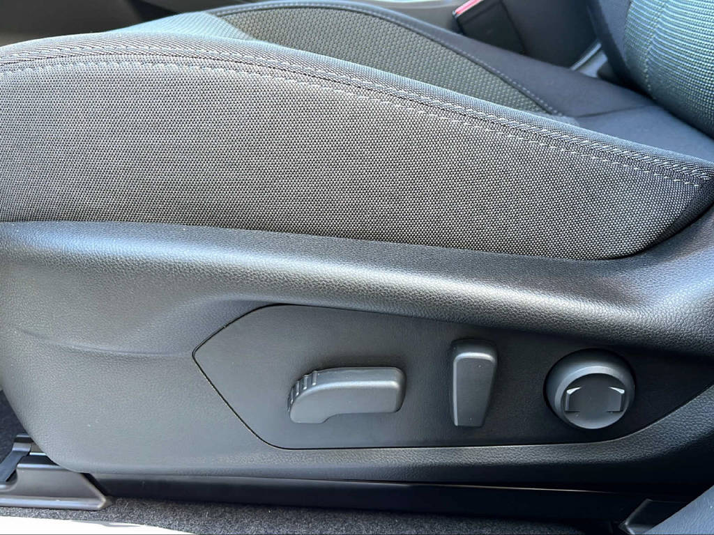 SUBARU Crosstrek 2.0i e-Boxer Swiss Plus 2026-image-16