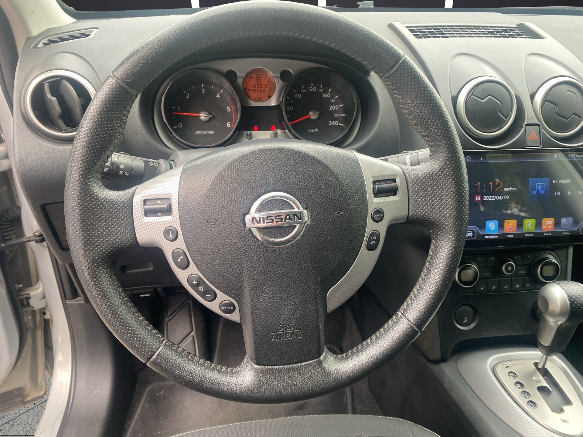 NISSAN Qashqai 2.0 dCi 4WD acenta Automatic-image-11