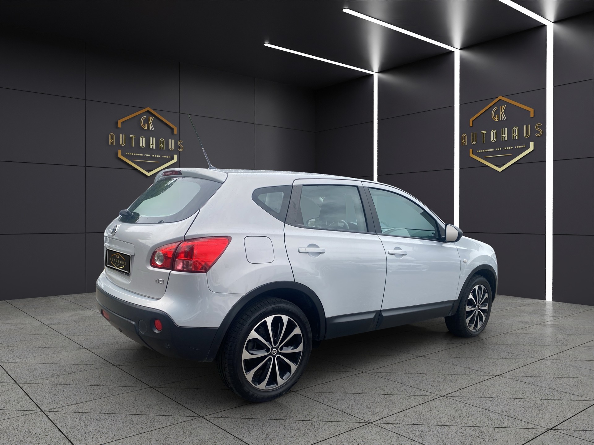 NISSAN Qashqai 2.0 dCi 4WD acenta Automatic-image-5