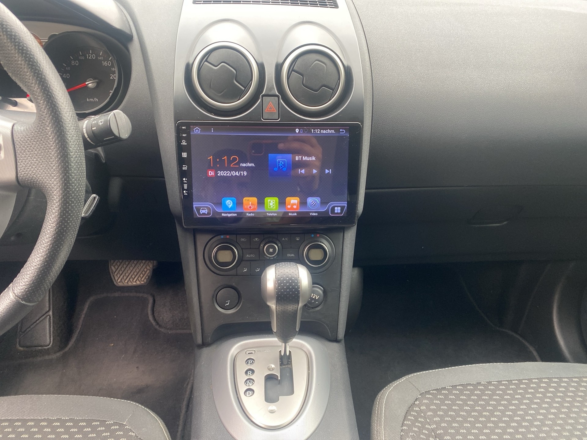 NISSAN Qashqai 2.0 dCi 4WD acenta Automatic-image-13