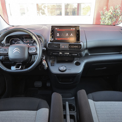 CITROEN Berlingo 1.5HDi FPa. EAT8-image-10