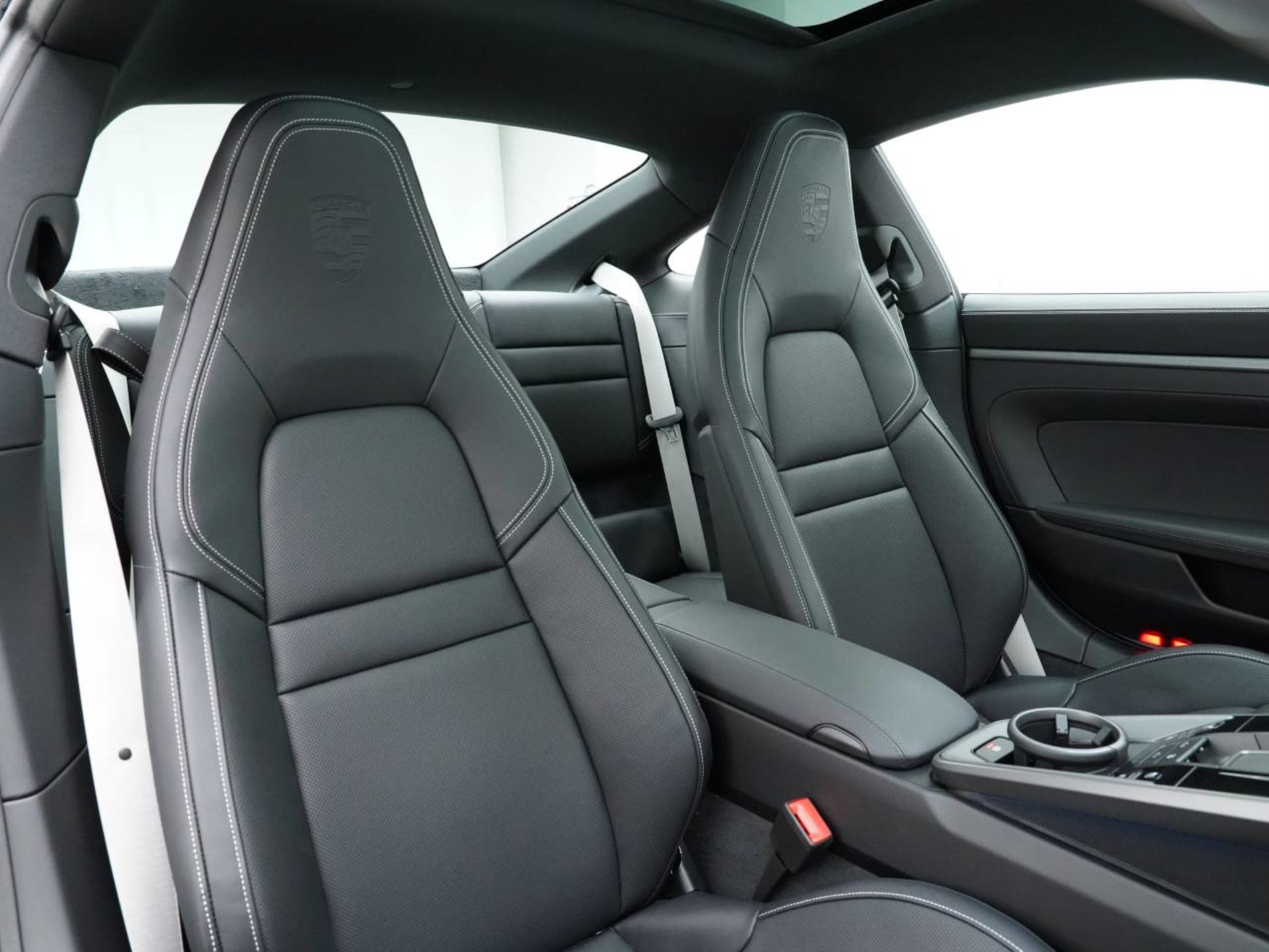 PORSCHE 911 Carrera S-image-26