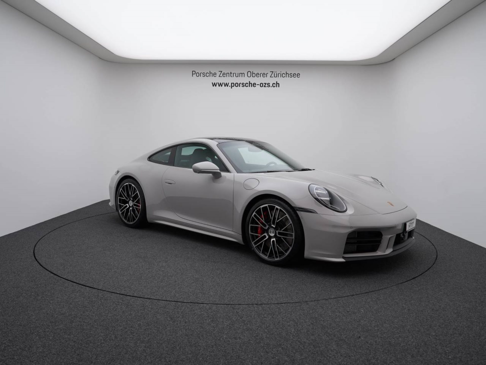 PORSCHE 911 Carrera S-image-8