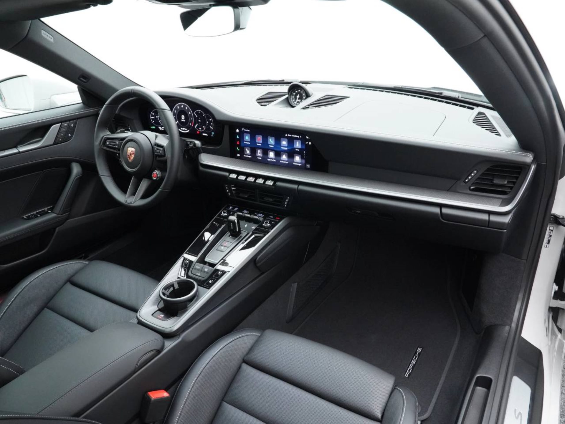 PORSCHE 911 Carrera S-image-24