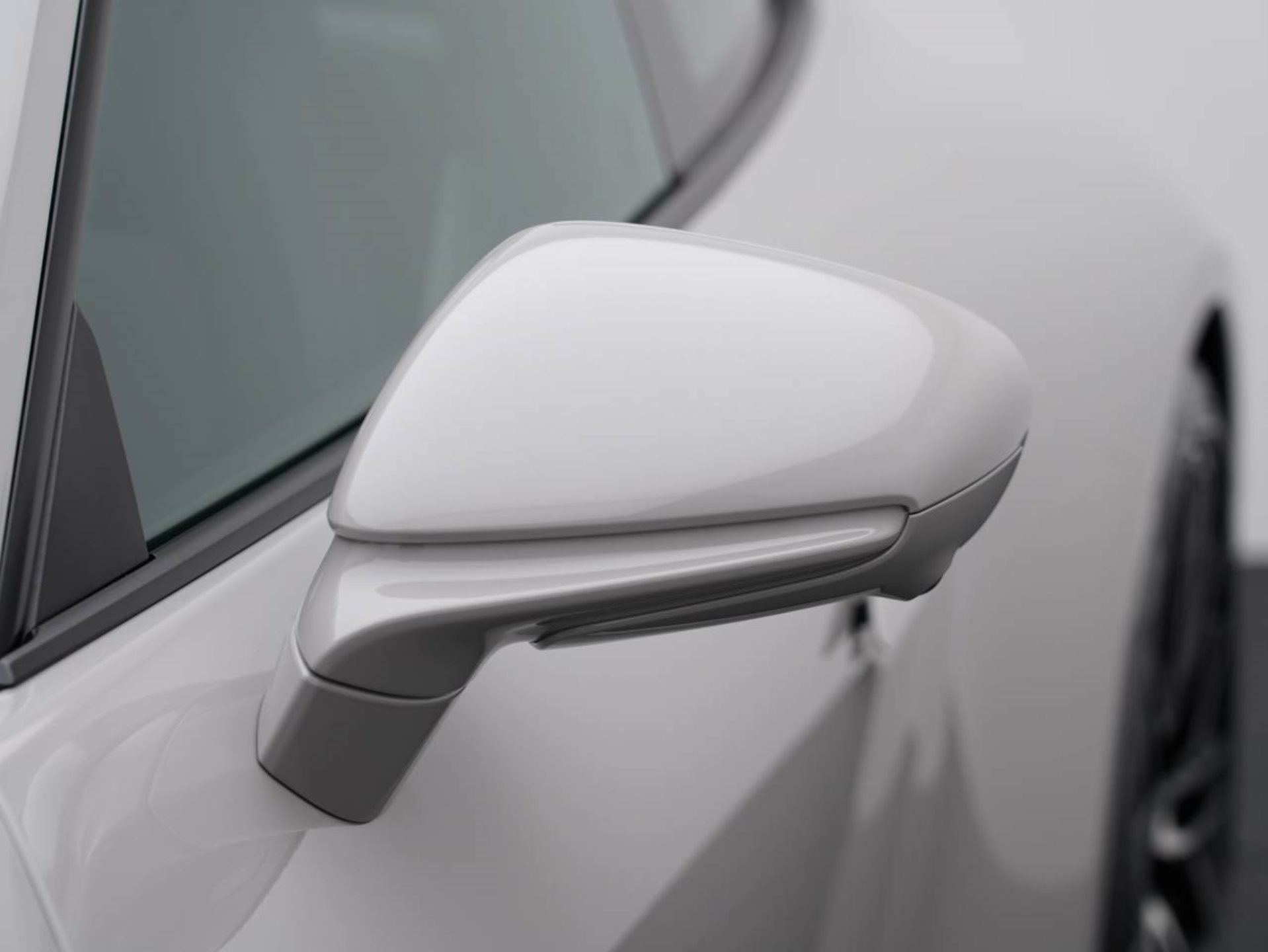 PORSCHE 911 Carrera S-image-13