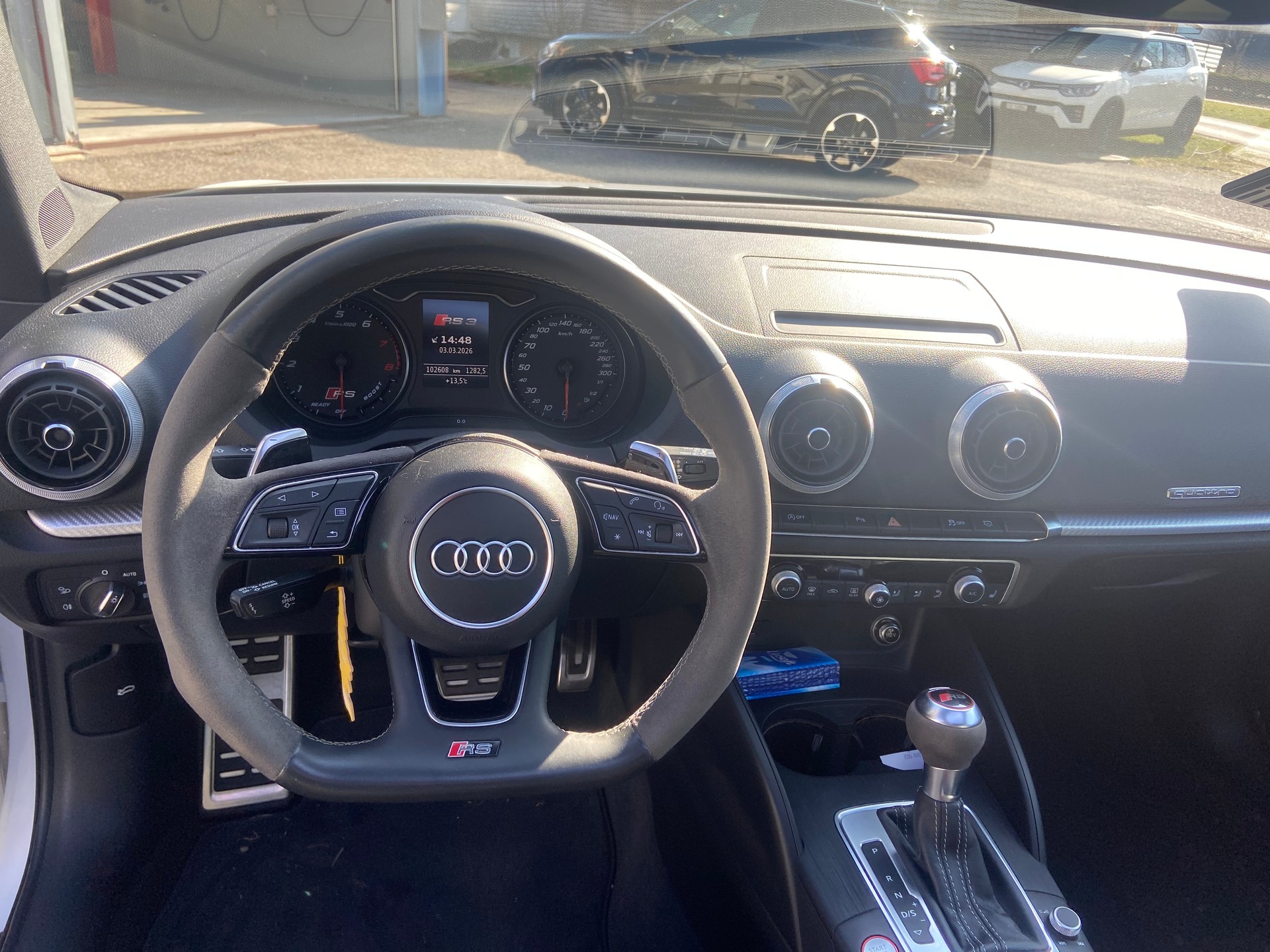 AUDI RS3 Sportback 2.5 TSI quattro S-tronic-image-3