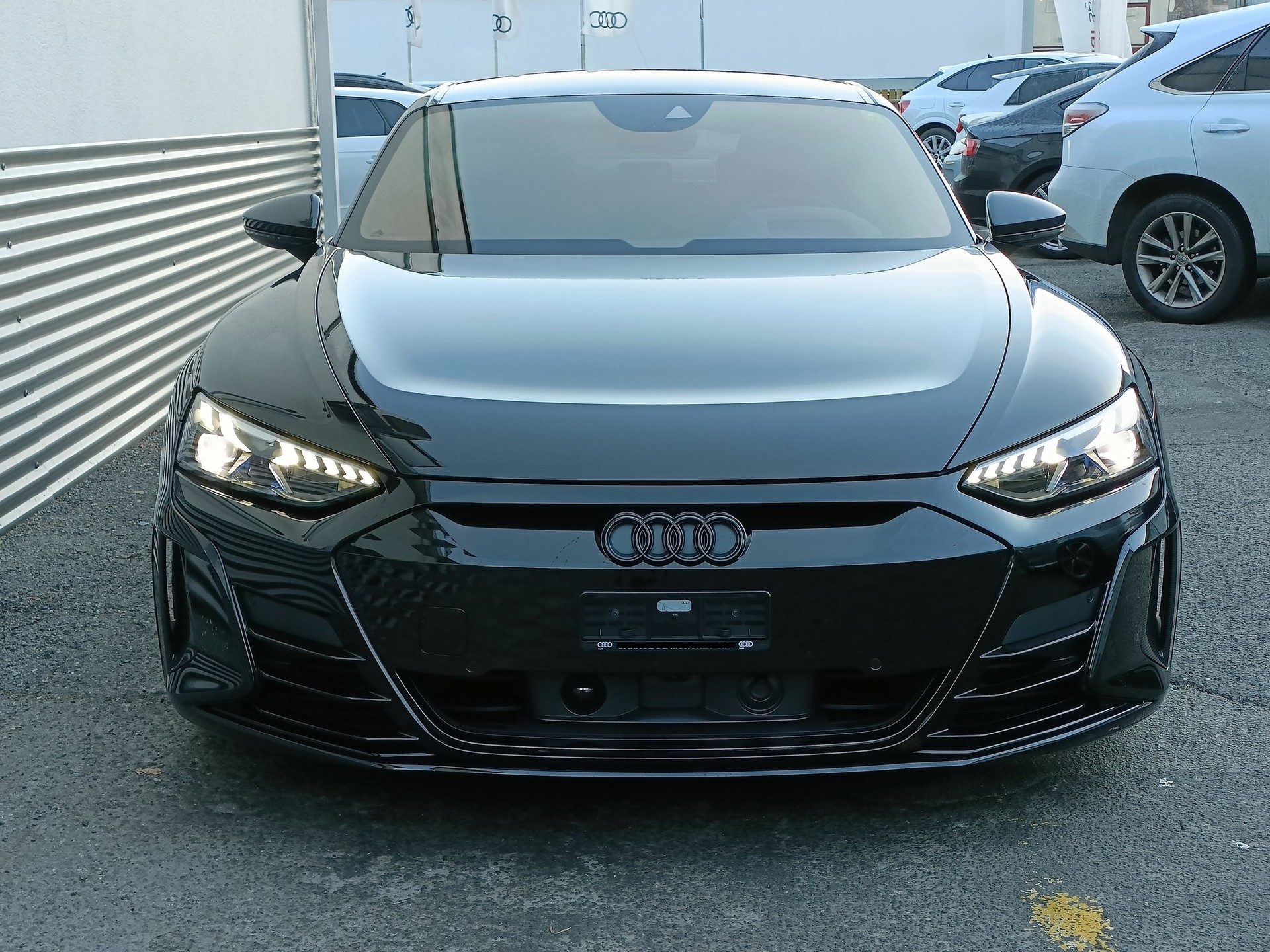 AUDI RS e-tron GT quattro-image-8
