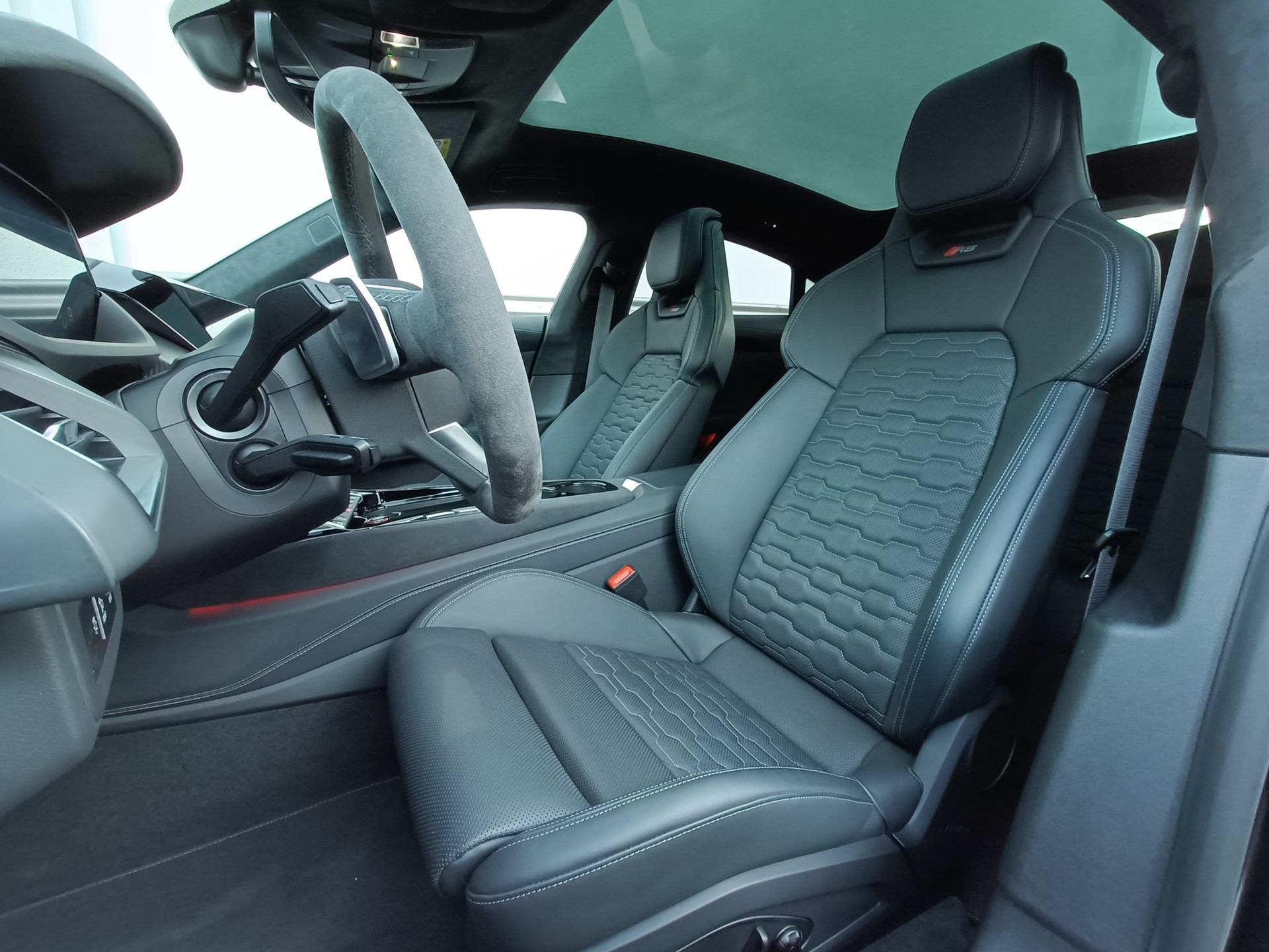 AUDI RS e-tron GT quattro *beste Preis/Leistung*-image-15