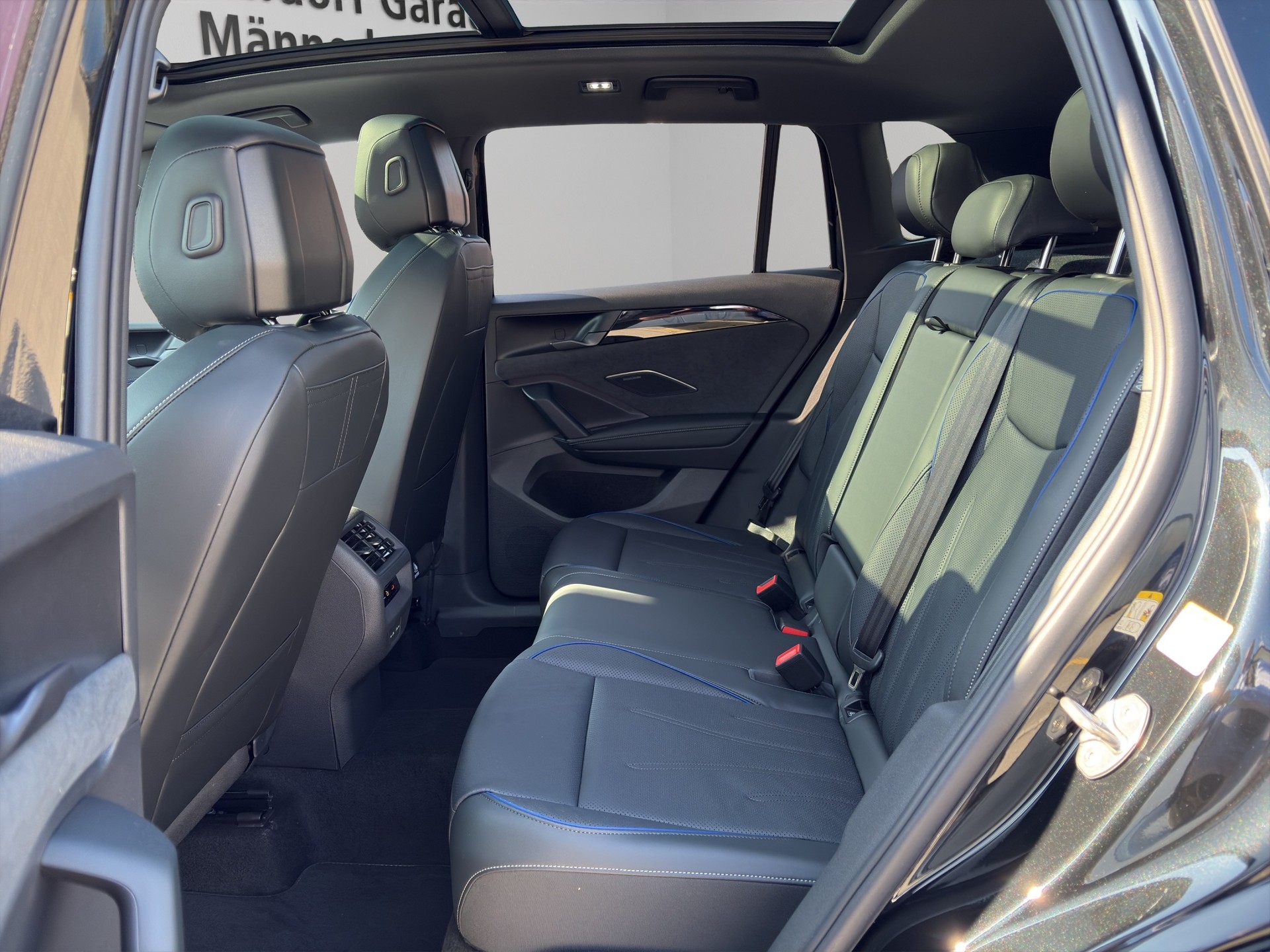 VW Tiguan 2.0 TSI DSG R-Line 4Motion-image-5