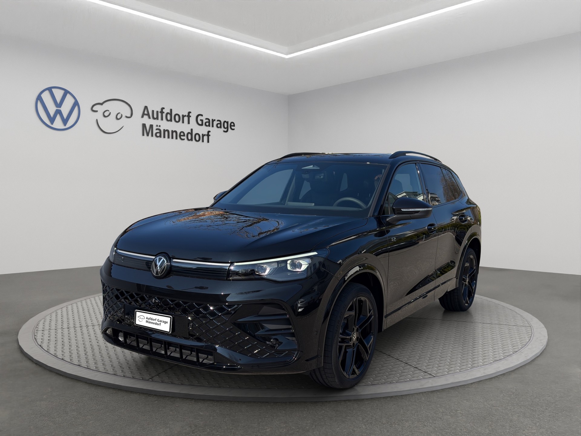 VW Tiguan 2.0 TSI DSG R-Line 4Motion-image-0