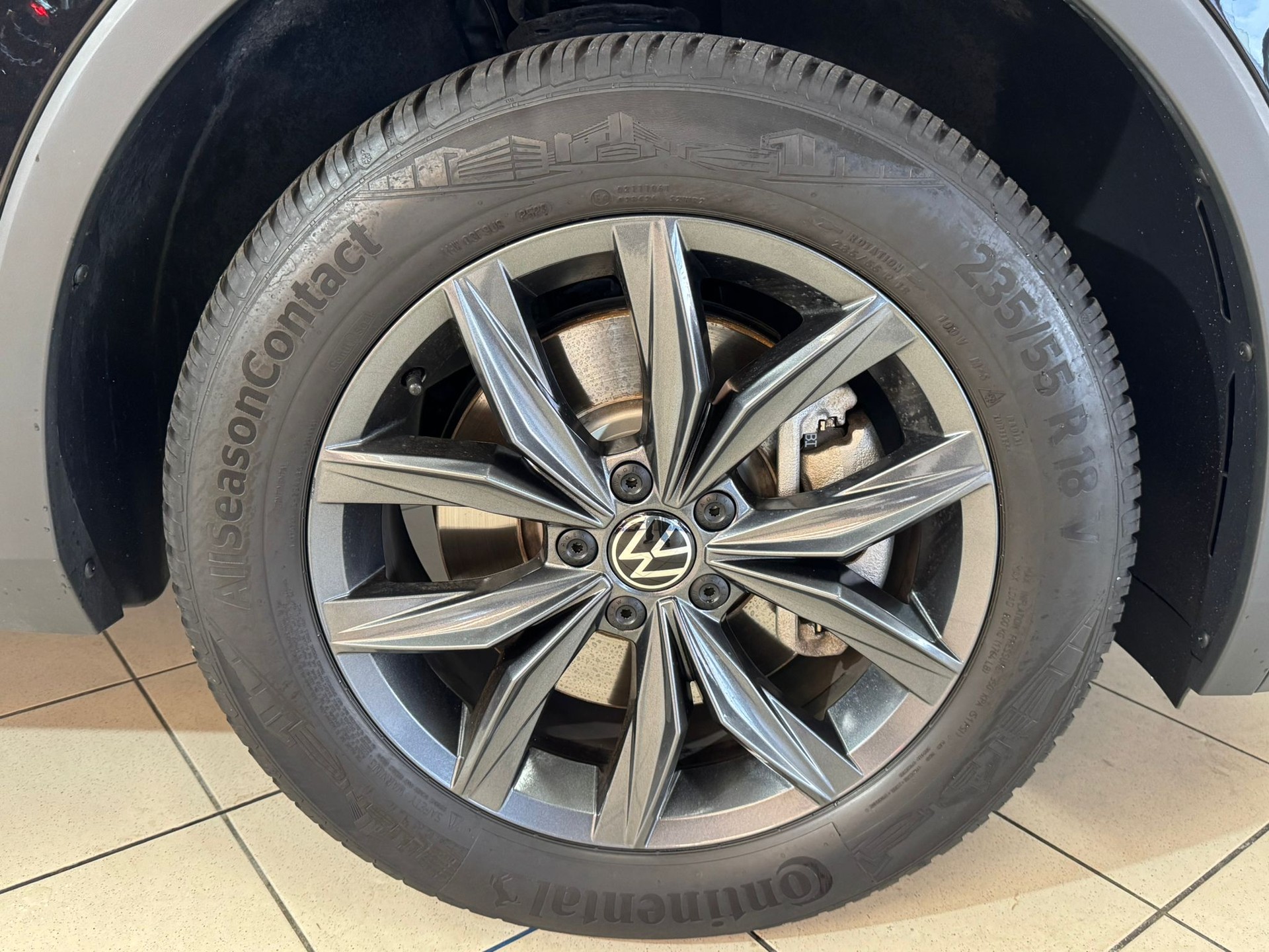 VW Tiguan Allspace 1.5 TSI Life DSG-image-4