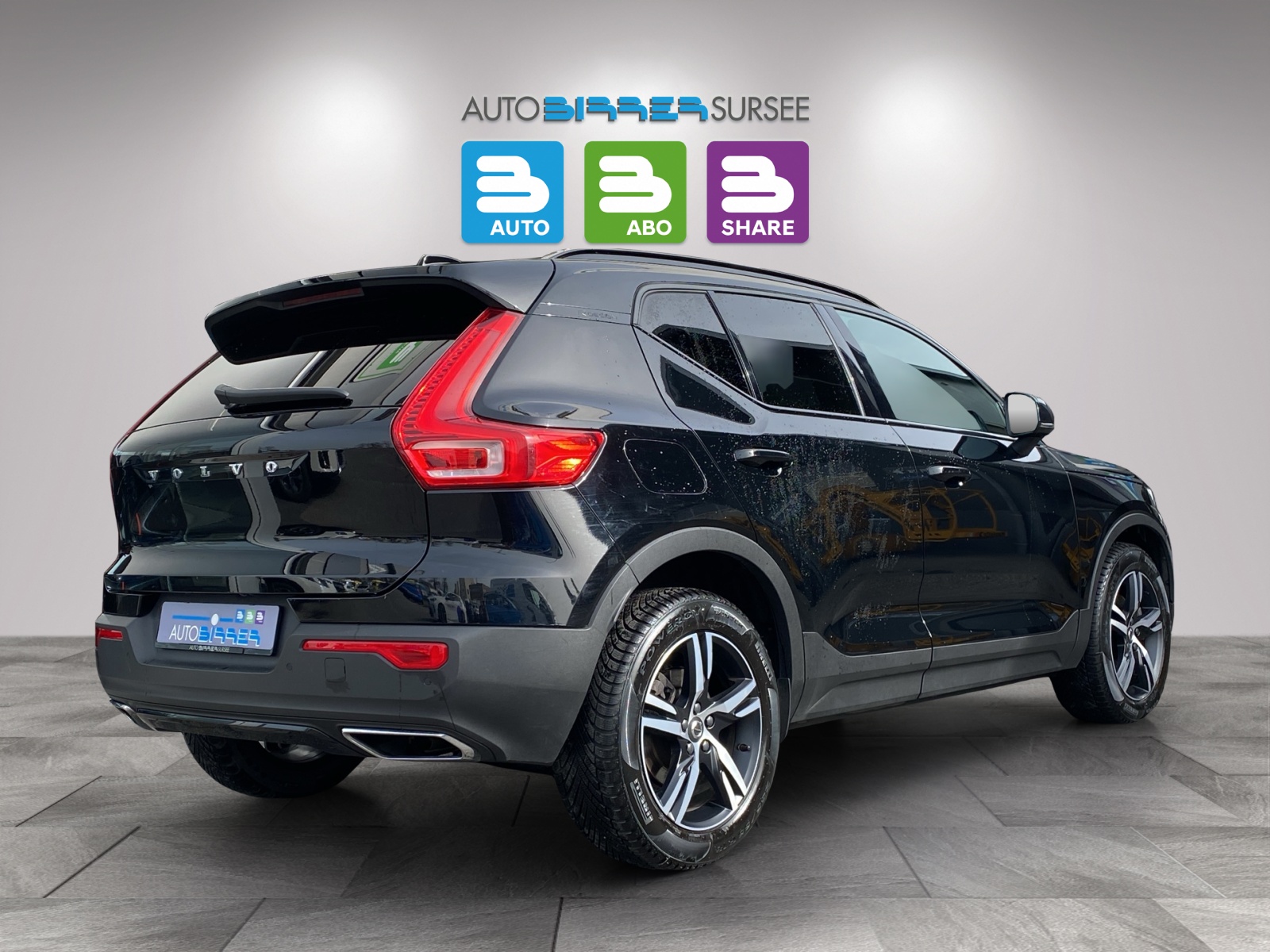VOLVO XC40 2.0 D4 R-Design AWD-image-4